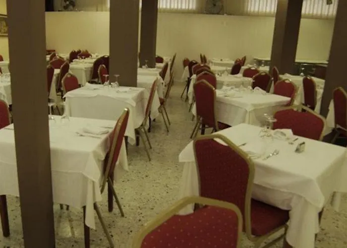 Proa Astor Hotel *
