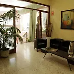Proa Astor Hotel *
