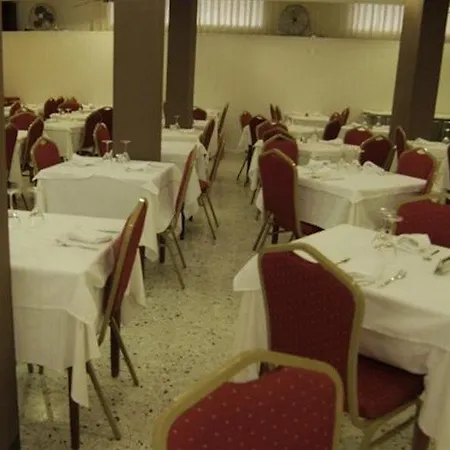 Proa Astor Otel *